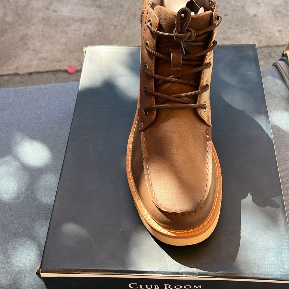 Nice boots - Picture 2 of 4